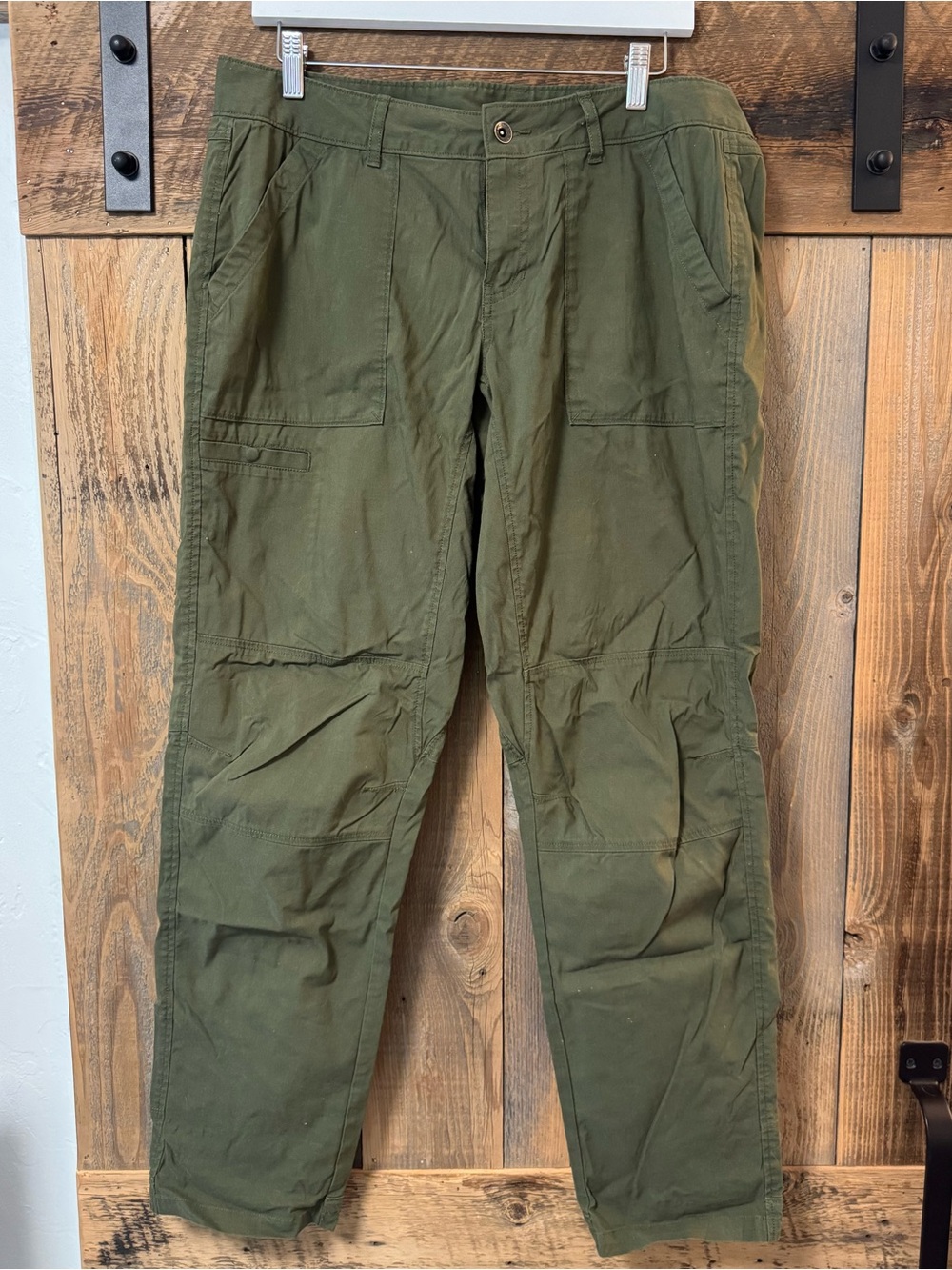 Mountain Hardwear Olive Green Cargo Pants